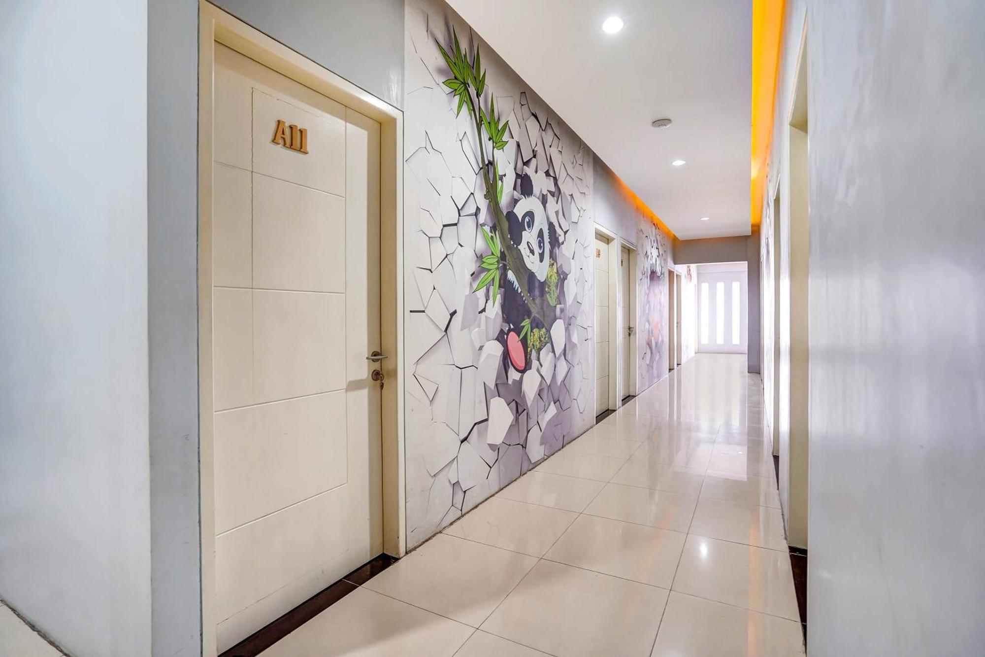 Capital O 90888 Bintang Diponggo Residence Surabaya Luaran gambar